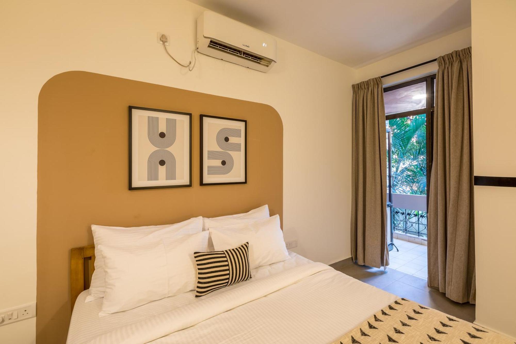 Olive Hotel Palace Road By Embassy Group Bangalore Exterior photo