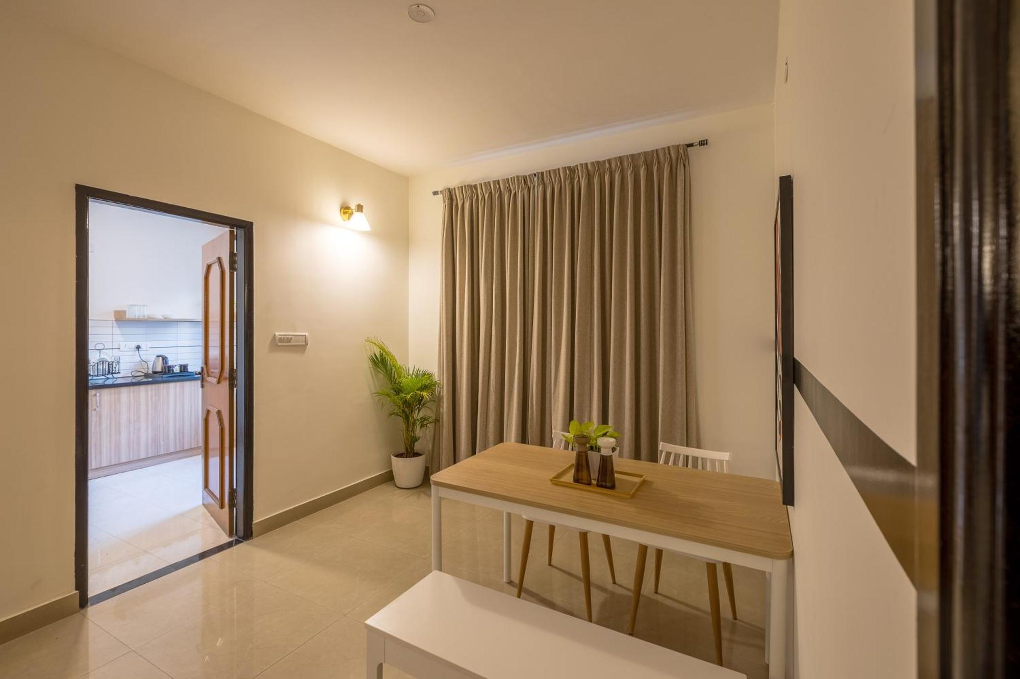 Olive Hotel Palace Road By Embassy Group Bangalore Exterior photo