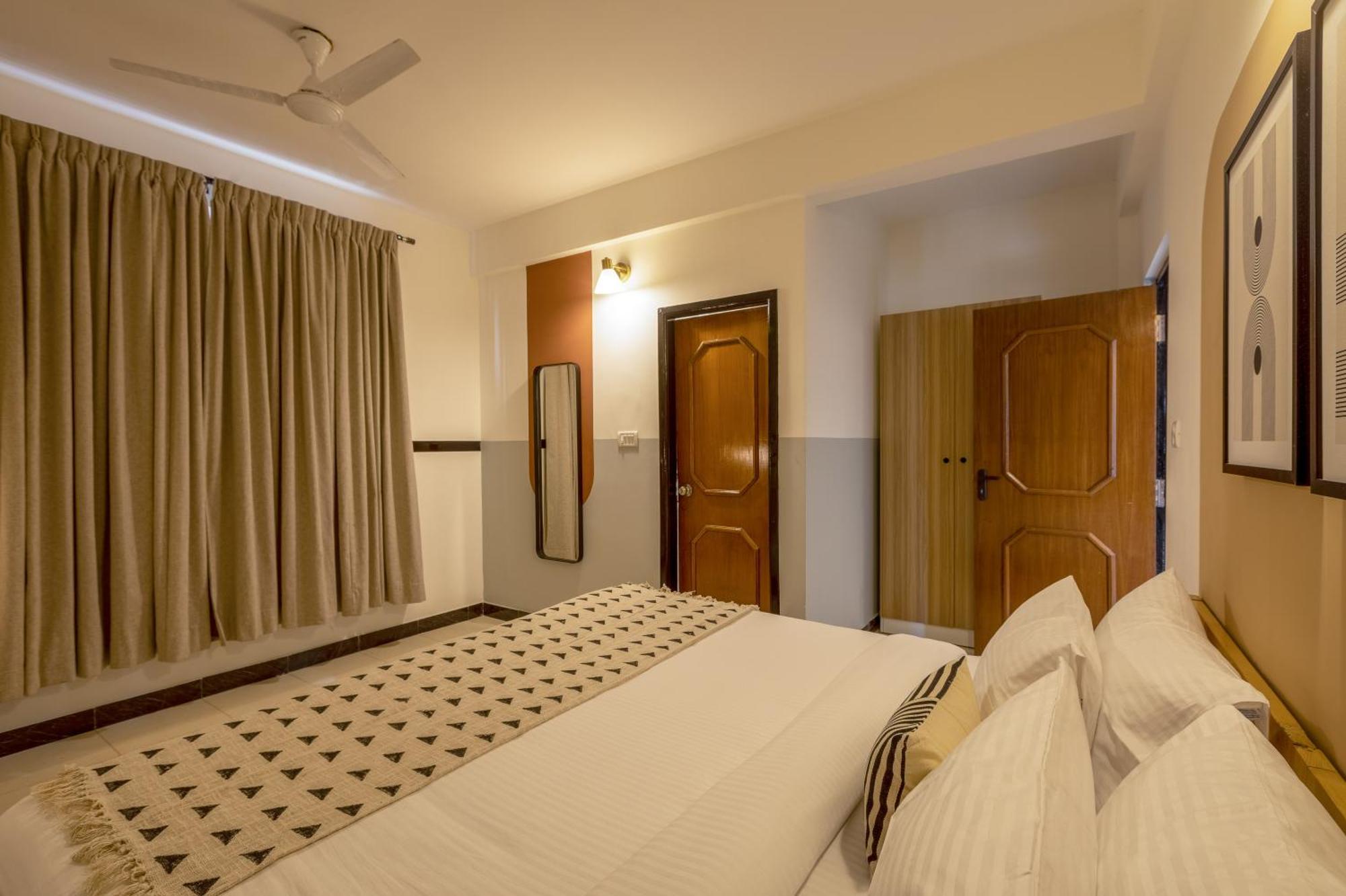 Olive Hotel Palace Road By Embassy Group Bangalore Exterior photo